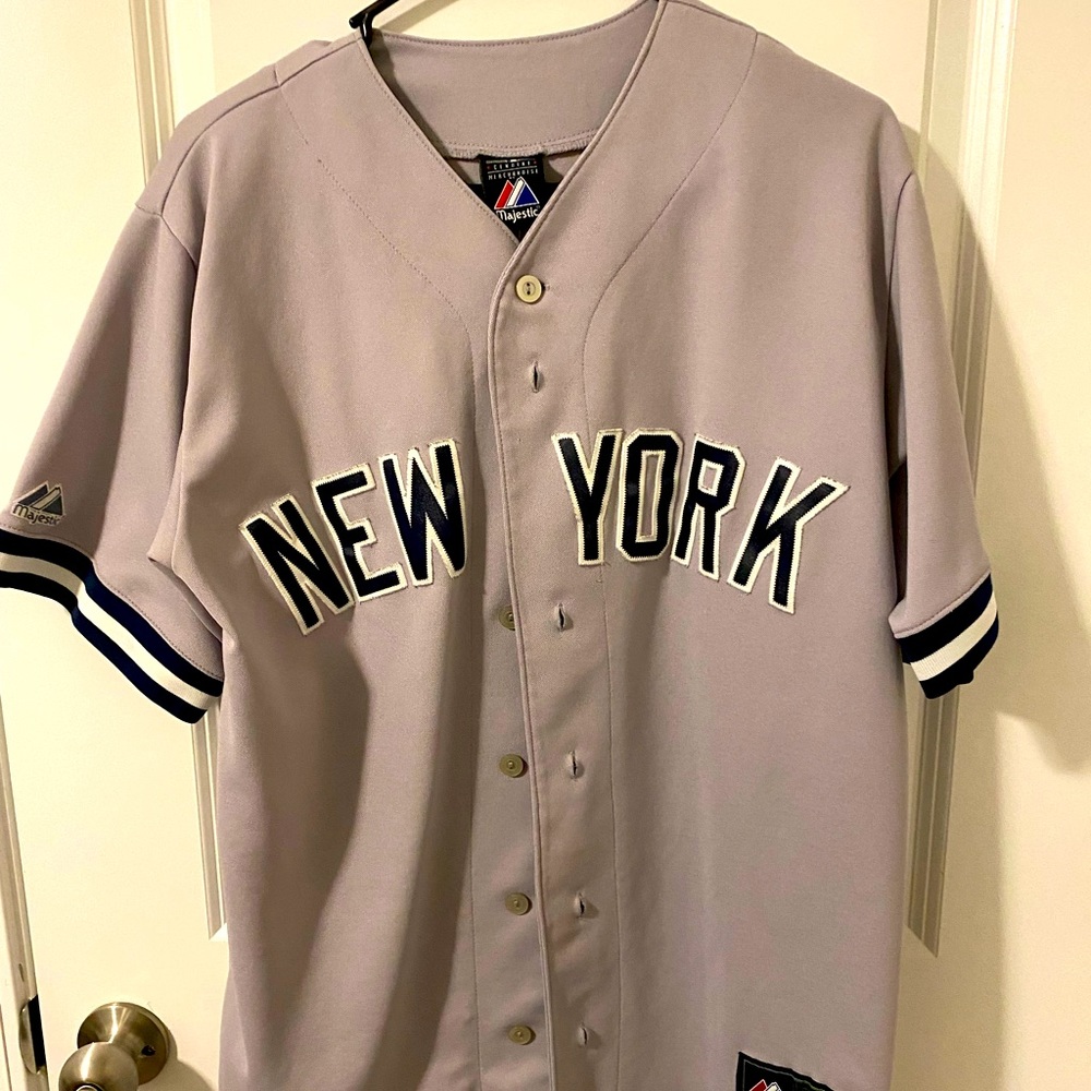 Majestic New York Yankees Derek Jeter jersey - LARGE Gray